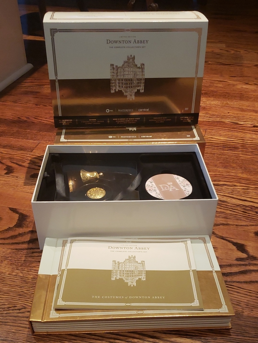 Downton Abbey Complete Collection Box Set - Gold & White